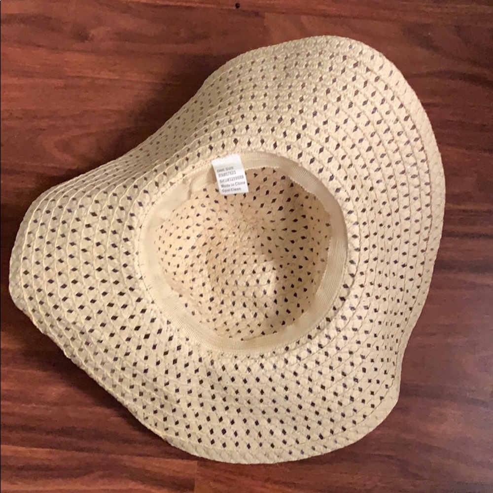 Sun ☀️ Hat - Picture 3 of 5